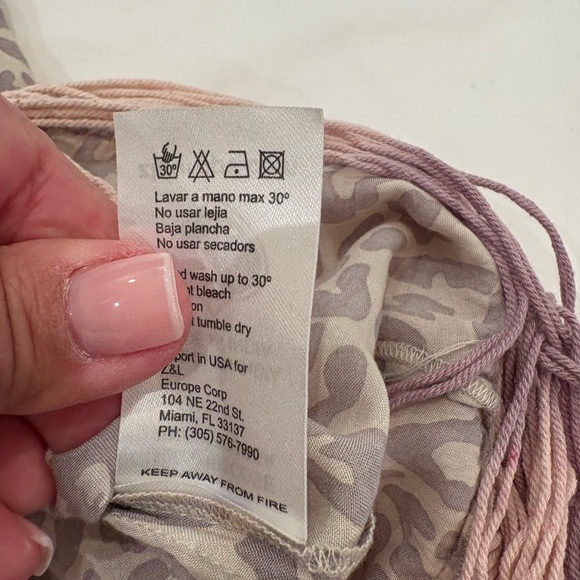 Zleurope Leopard Print Fringe Coverup - Picture 5 of 8